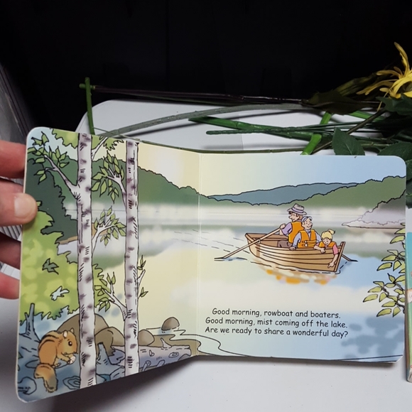 board books ( four) - Picture 4 of 8